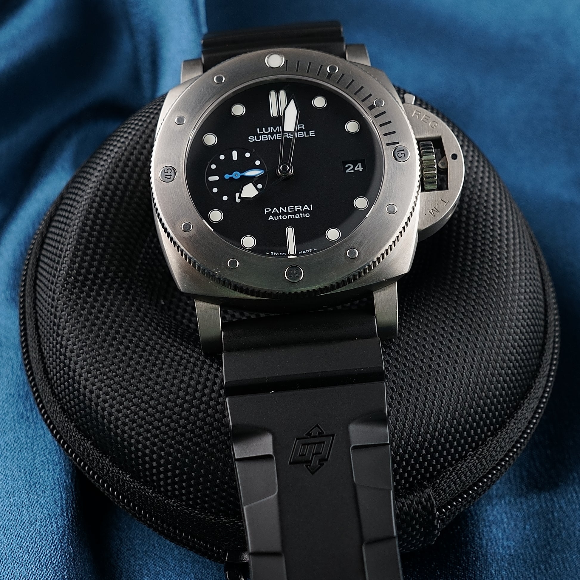 Panerai Luminor Submersible PAM01305 47mm Titanium Automatic FULL SET + 2 Straps