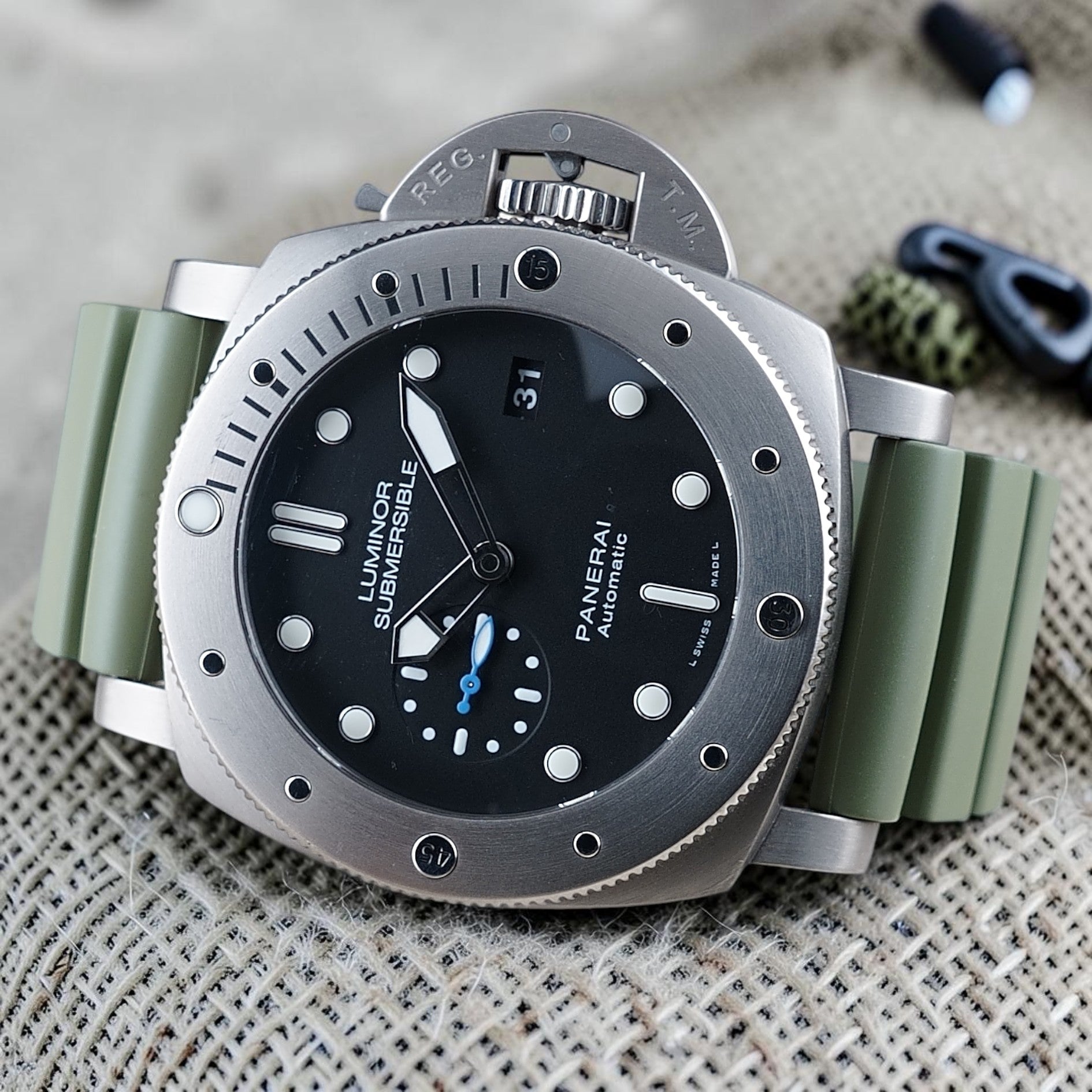 Panerai Luminor Submersible PAM01305 47mm Titanium Automatic FULL SET + 3 Straps