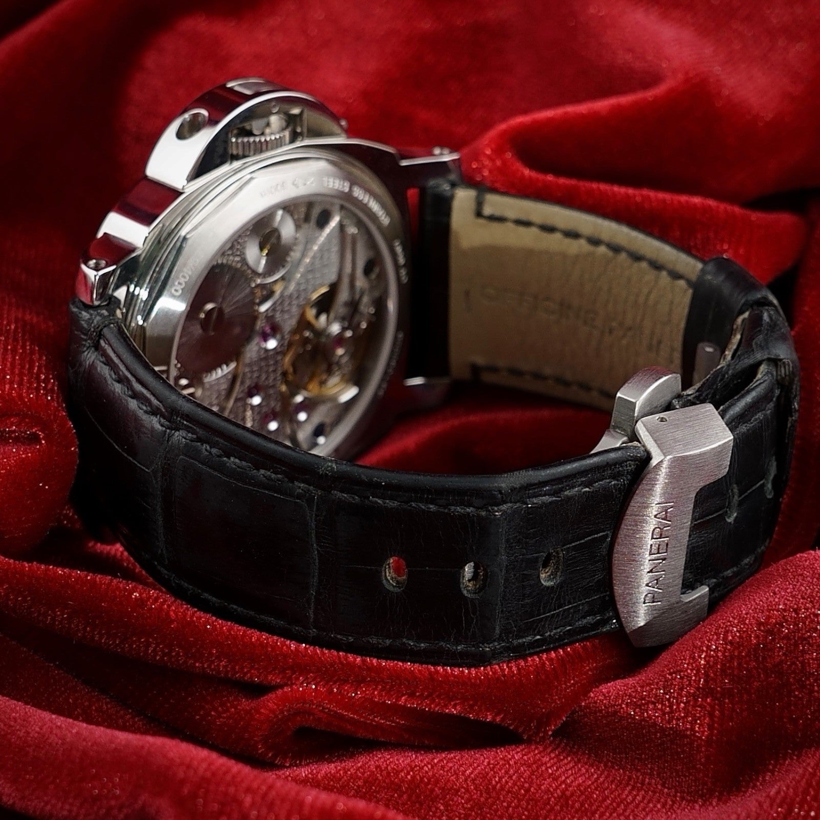Panerai Luminor PAM00111 Black Dial 44mm -3 Straps Rubber & Leather, Box & Books