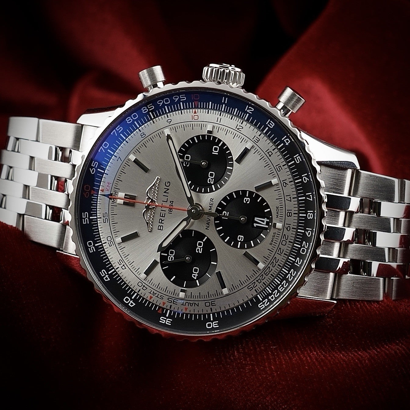 Breitling Navitimer AB0138 43mm Silver Dial -FULL SET- Bracelet & Strap WARRANTY