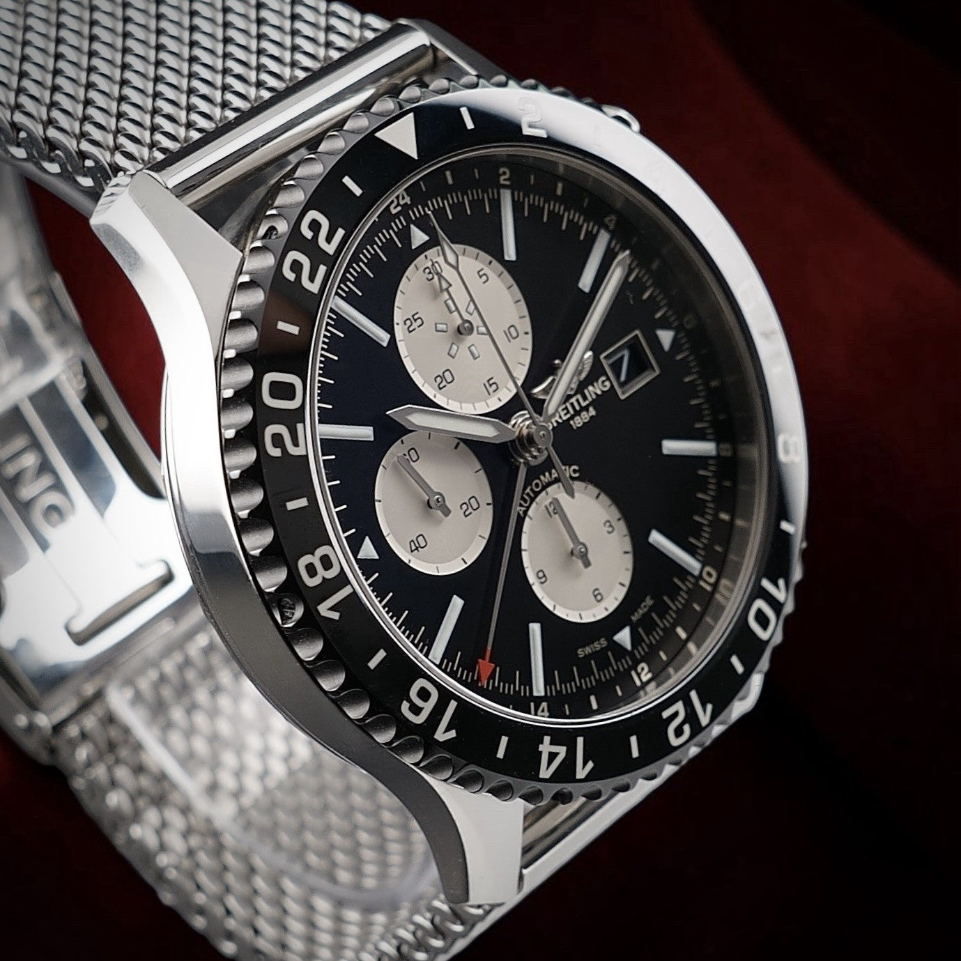 Breitling Chronoliner Y24310 GMT Chrono Reverse Panda Pilot Watch 46mm -Bracelet