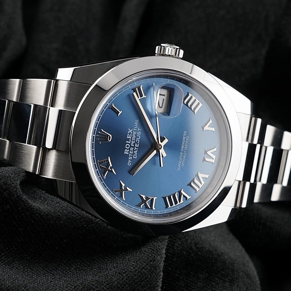 Rolex Datejust 41  126300 Blue Roman Dial Smooth Bezel Oystersteel Box Card 2021
