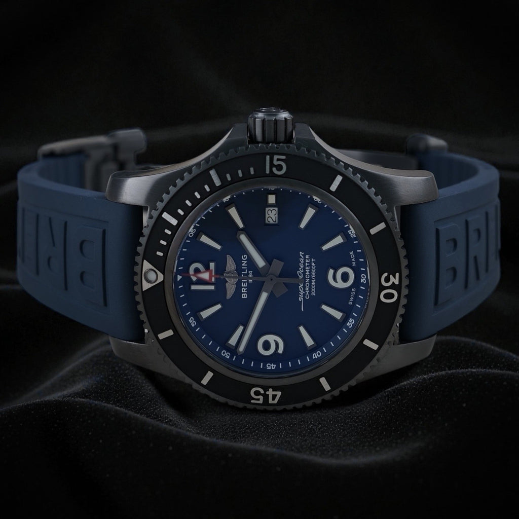 Breitling Superocean 46mm Blacksteel - M17368 - Mint Condition - Full Set