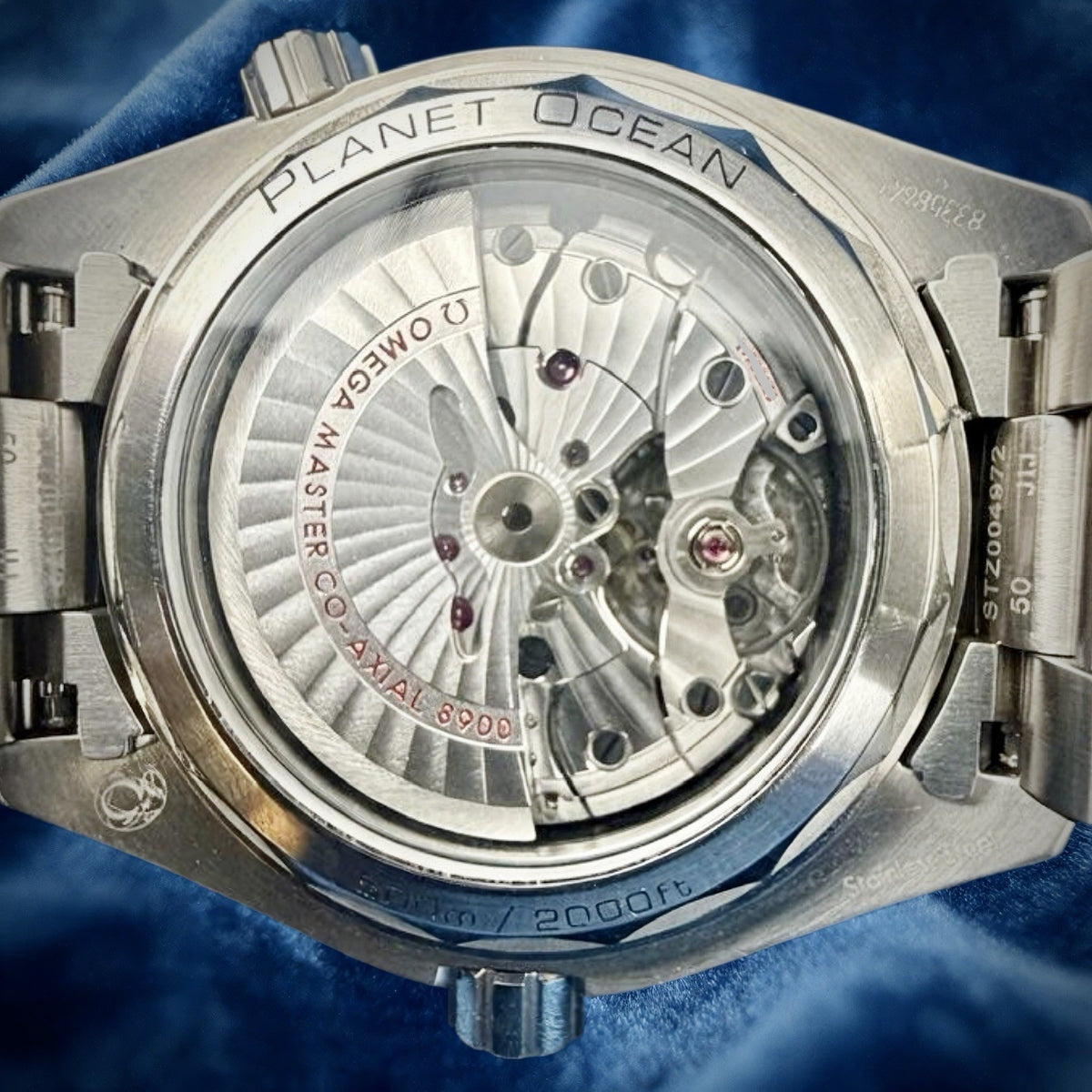OMEGA Seamaster Planet Ocean 600M 215.30.44.21.04.001
