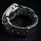 Breitling Superocean A17364 - Black 42mm - Steel Bracelet, Full Set, Extra Strap