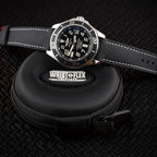 Breitling Superocean A17364 - Black 42mm - Steel Bracelet, Full Set, Extra Strap