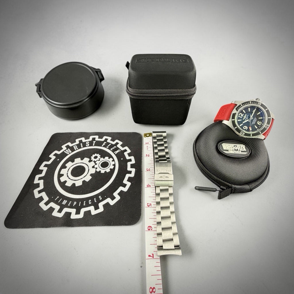 Breitling SuperOcean A17367 Automatic, 44mm, Black/Red Steel Braclet+Extra Strap