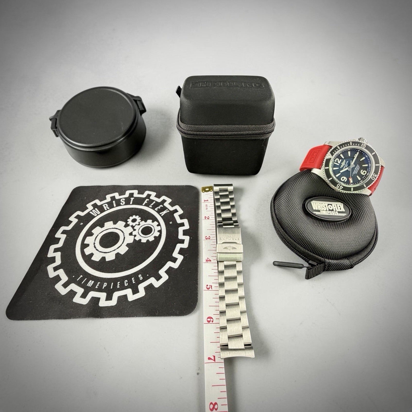 Breitling SuperOcean A17367 Automatic, 44mm, Black/Red Steel Braclet+Extra Strap