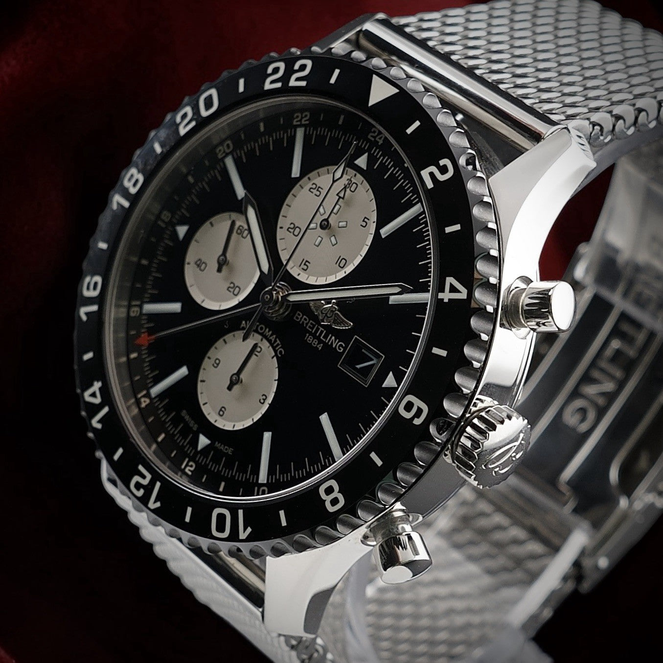 Breitling Chronoliner Y24310 GMT Chrono Reverse Panda Pilot Watch 46mm -Bracelet