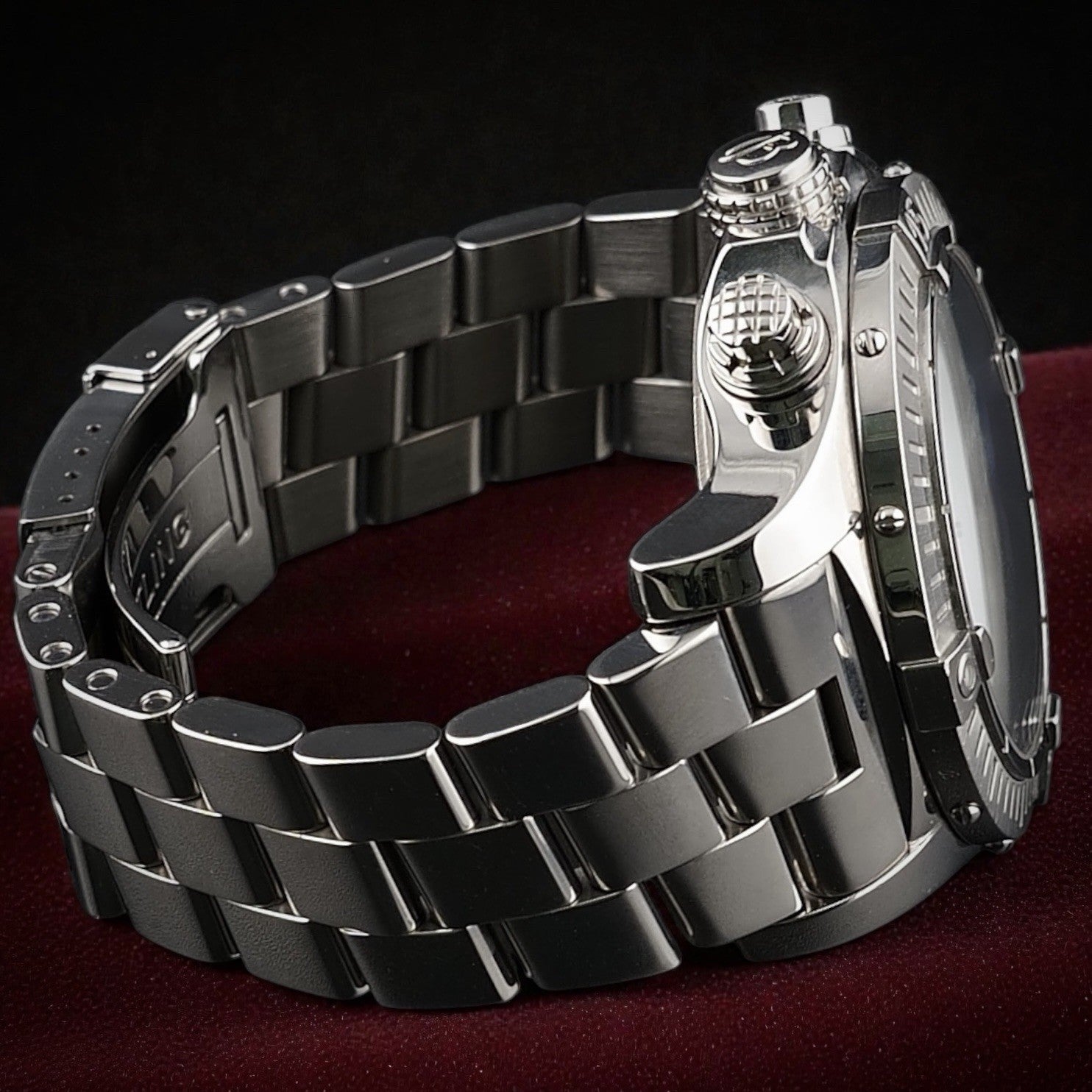Breitling Super Avenger 48mm - A13370 - FULL SET