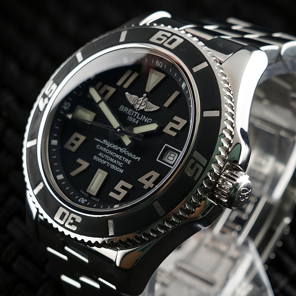 Breitling Superocean A17364 - Black 42mm - Steel Bracelet, Full Set, Extra Strap
