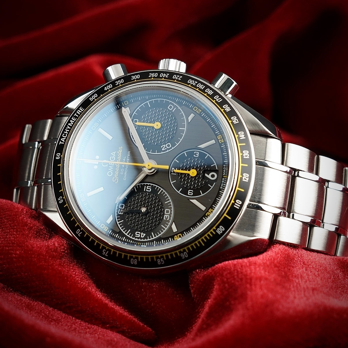 OMEGA Speedmaster Racing 326.30.40.50.06.001 - 40mm Gray Yellow Chrono, Full Set