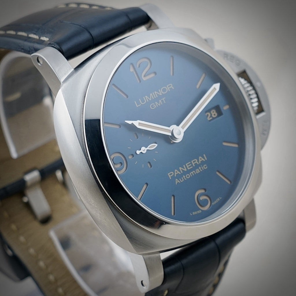 Panerai Luminor GMT - PAM01033 Blue Dial 44mm, Box & Docs -Two Straps, Excellent