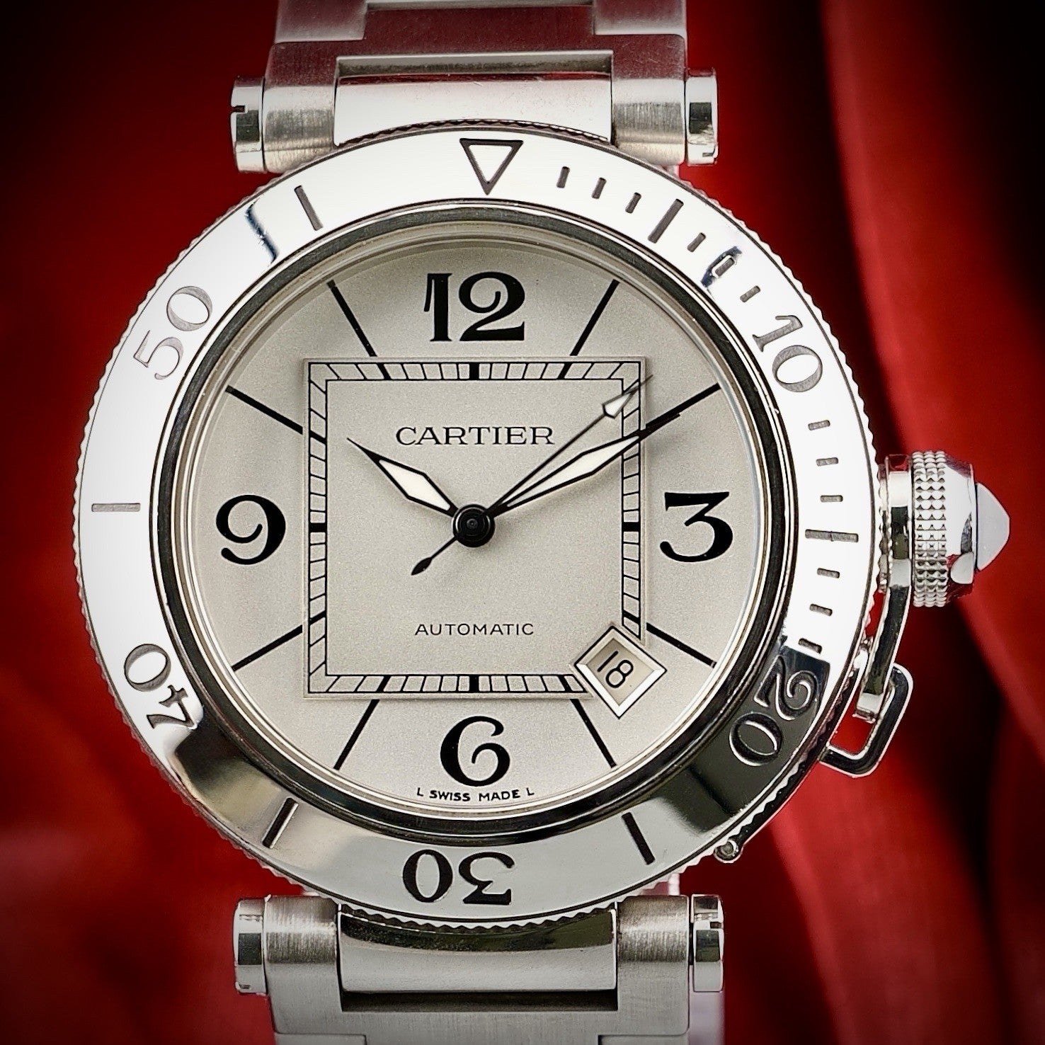 Cartier Pasha 40mm Automatic 2790 White Dial Steel Date Men’s Watch Box Bracelet