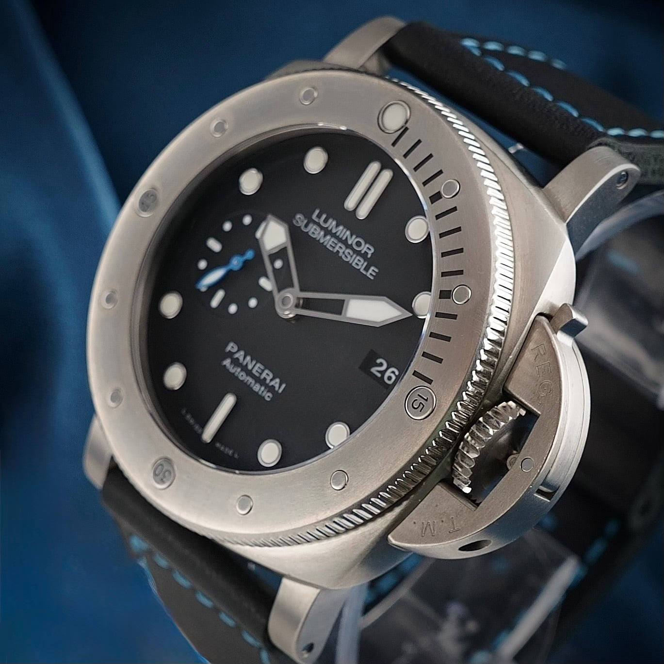 Panerai Luminor Submersible PAM01305 47mm Titanium Automatic FULL SET + 2 Straps