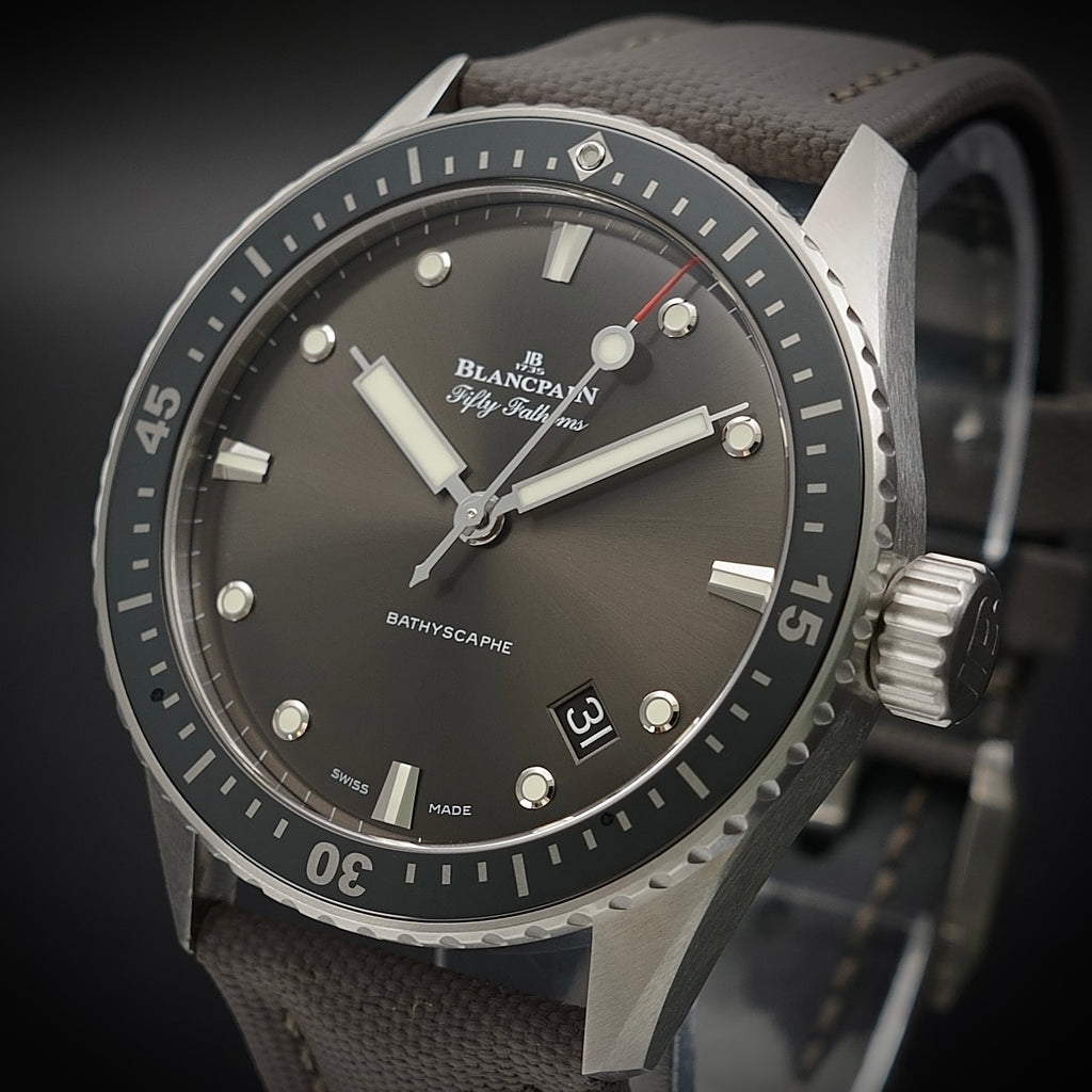 Blancpain Fifty Fathoms Bathyscaphe 5000-1110-K52A 43mm 2025 Full Set 2 Straps