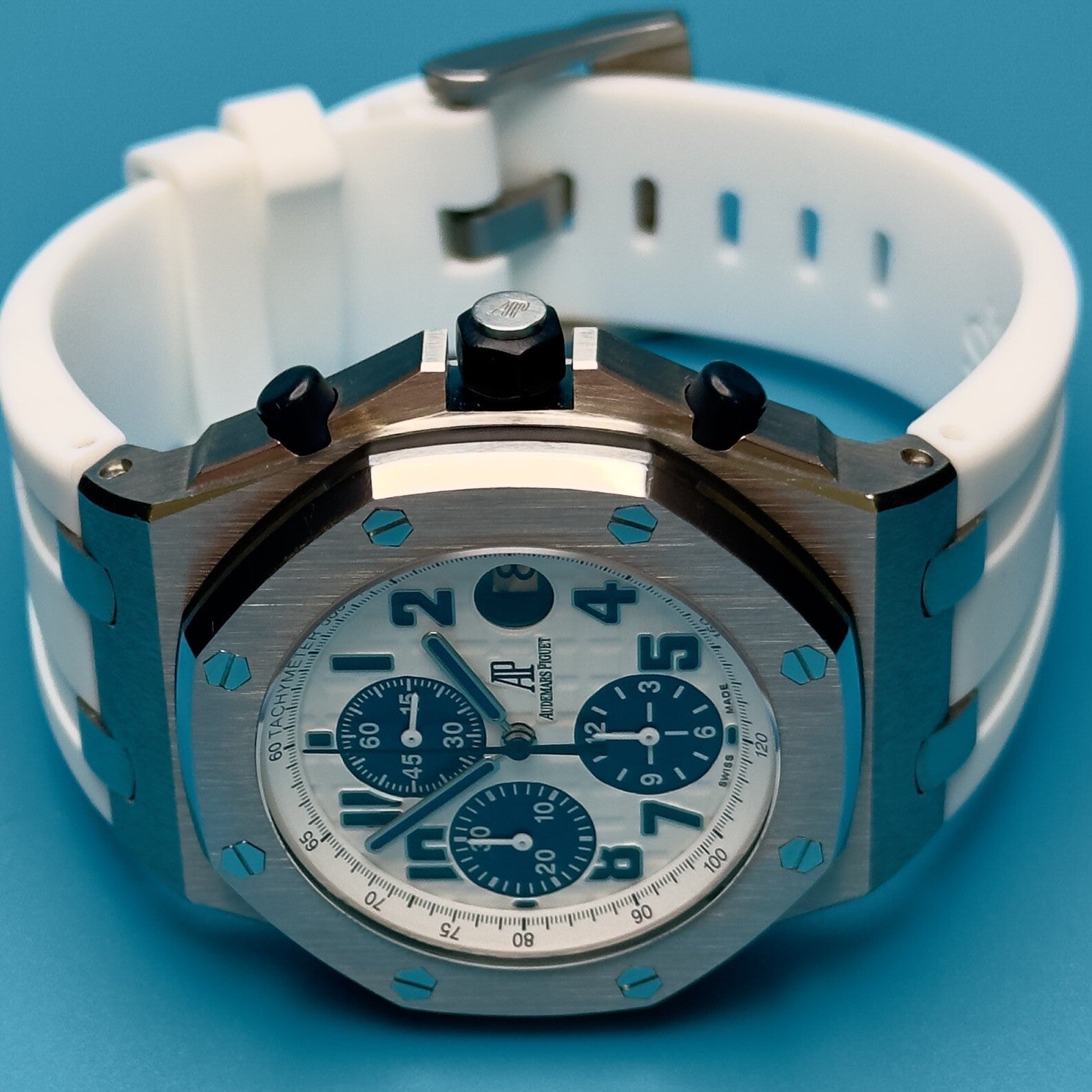Audemars Piguet Royal Oak Offshore Chronograph 26170ST white dial panda