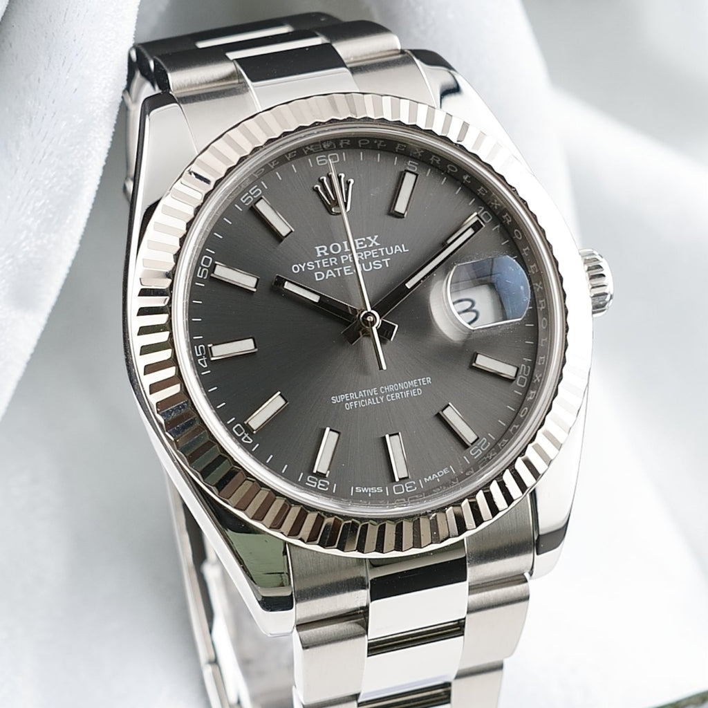 Rolex Datejust 41 126334 slate dial with stick hour markers, date window and fluted bezel, close front view.